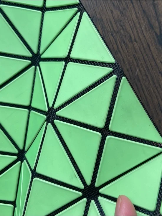 BAO BAO ISSEY MIYAKE Green Lucent Tote Bag - Picture 9 of 16